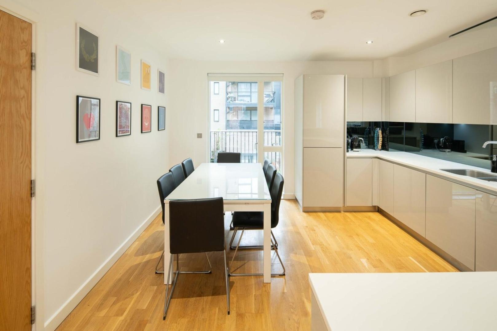 Apartment Modern 3-bed Flat In Bermondsey London