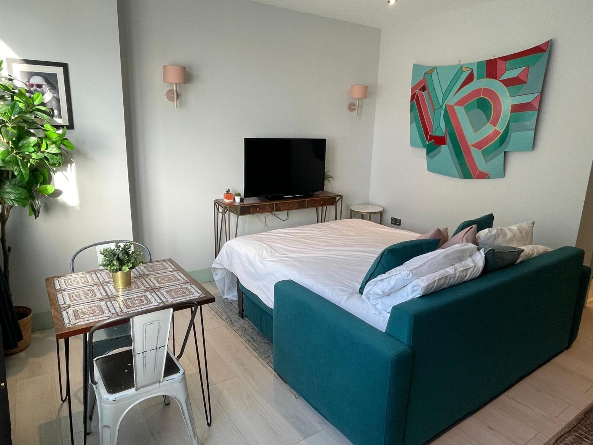 Cute 1-bedroom Ground In Stoke Newington Appartement Londen