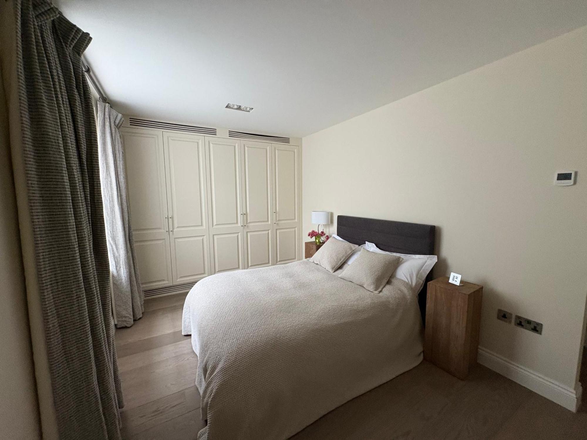 Luxury 4 Bedrooms 5 Baths 2 Receptions Family House With Garden Chelsea Londres