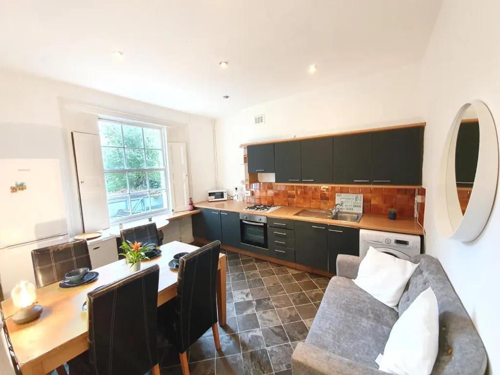 Holiday home 5 Bedrooms House In King's Cross London