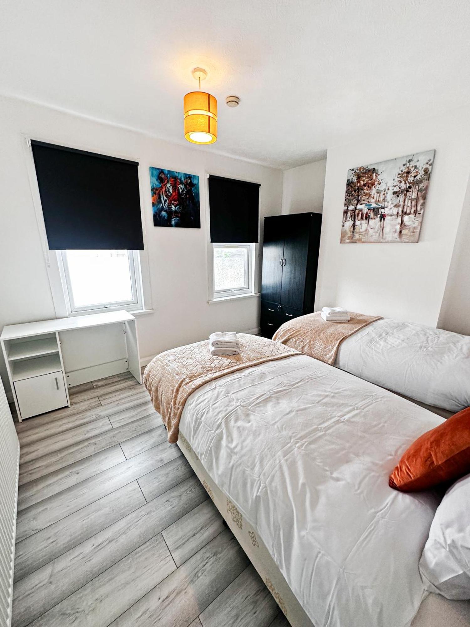 Stratford 3 Bed Garden By Dluxoria Short Lets & Serviced Greater Appartement *