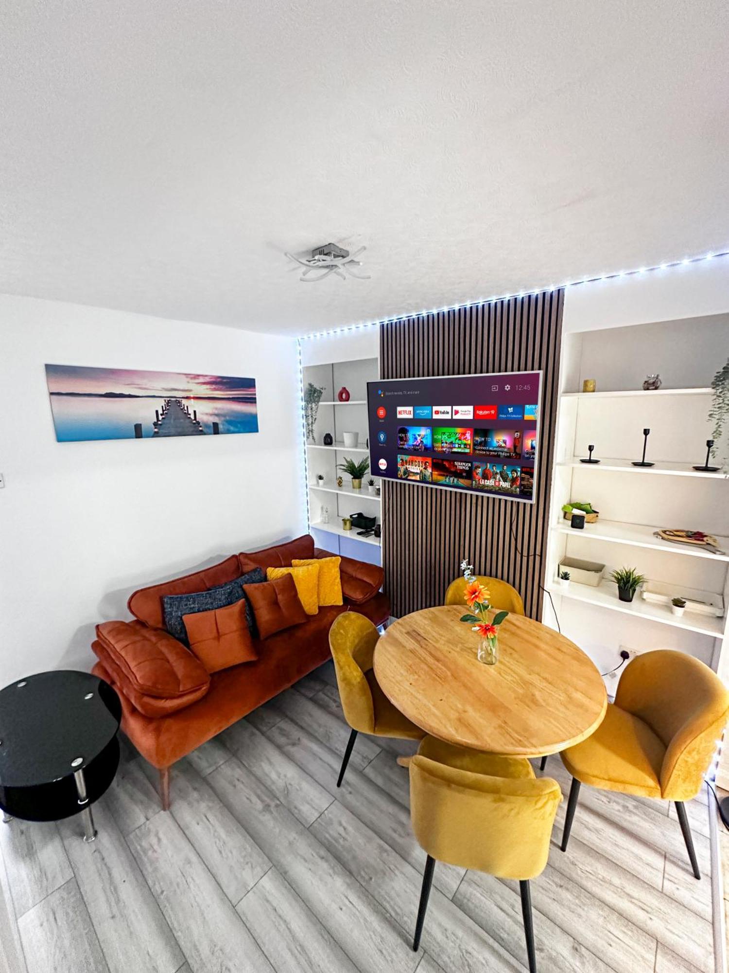 Stratford 3 Bed Garden By Dluxoria Short Lets & Serviced Greater * Londen