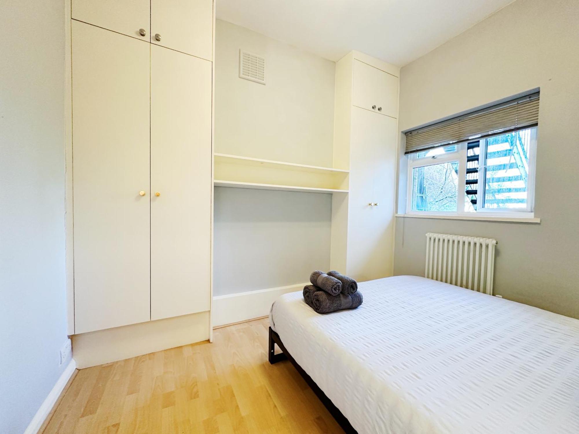 Stylish Kennington Near Tube With King Bed And Garden