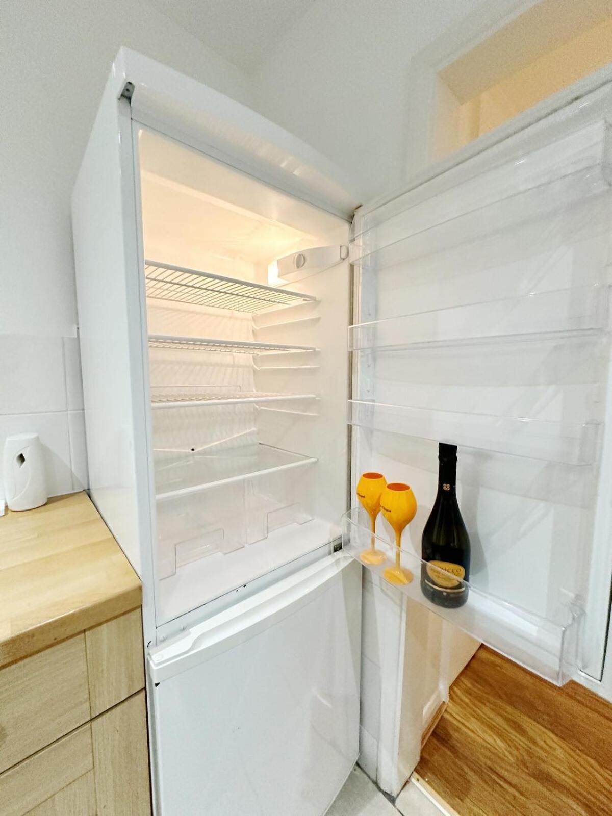 Apartment Stylish Kennington Near Tube With King Bed And Garden