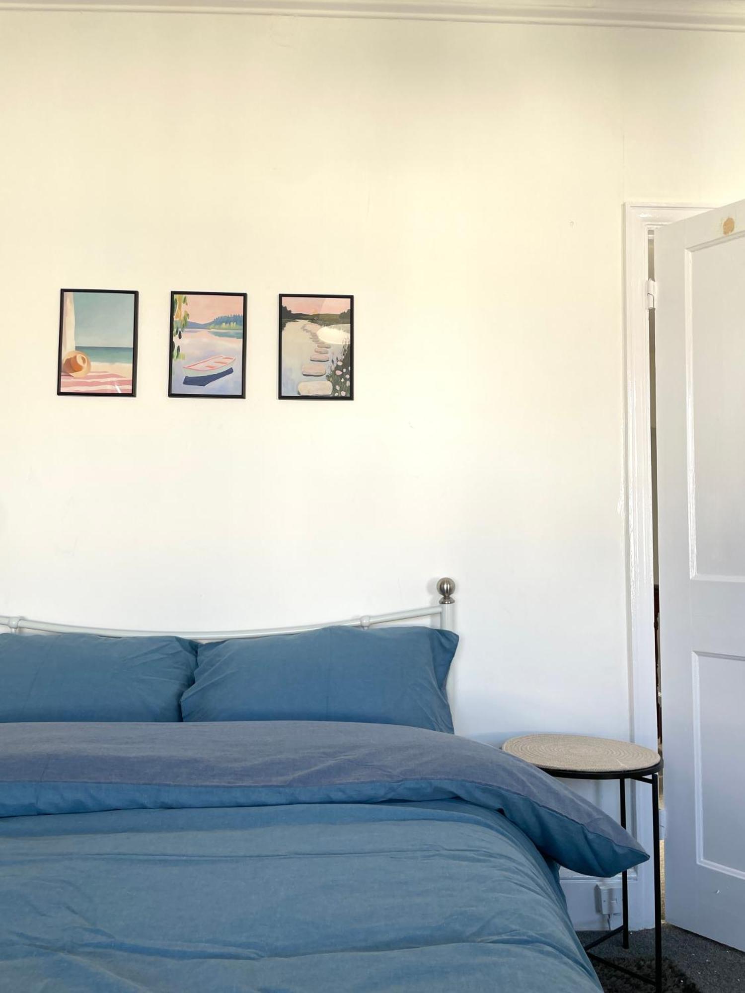 Gjestgiverier Cosy Double A Stones Throw From Wembley Stadium *