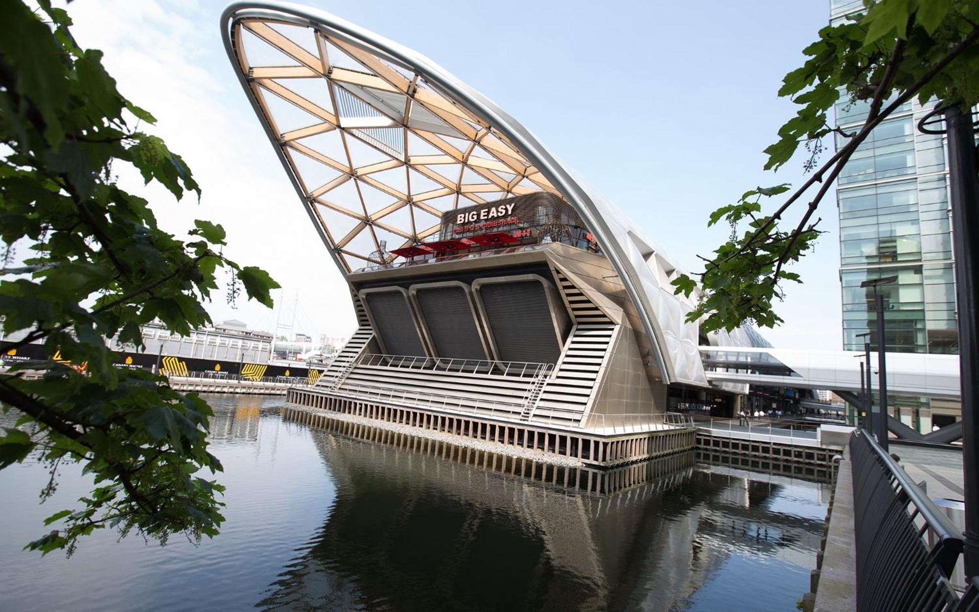 Modern 2 Bedroom Canary Wharf O2 Arena Excel - Great Transport Links Appartement Londen
