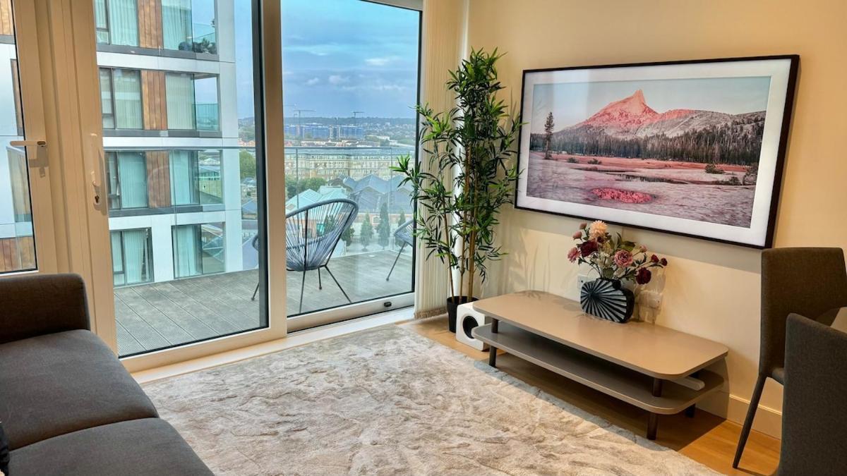 Luxury 1 Bedroom With Riverview *