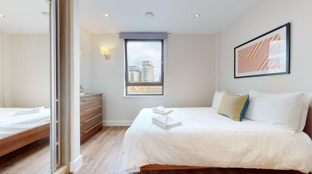 Modern 2 Bedroom Canary Wharf O2 Arena Excel - Great Transport Links *