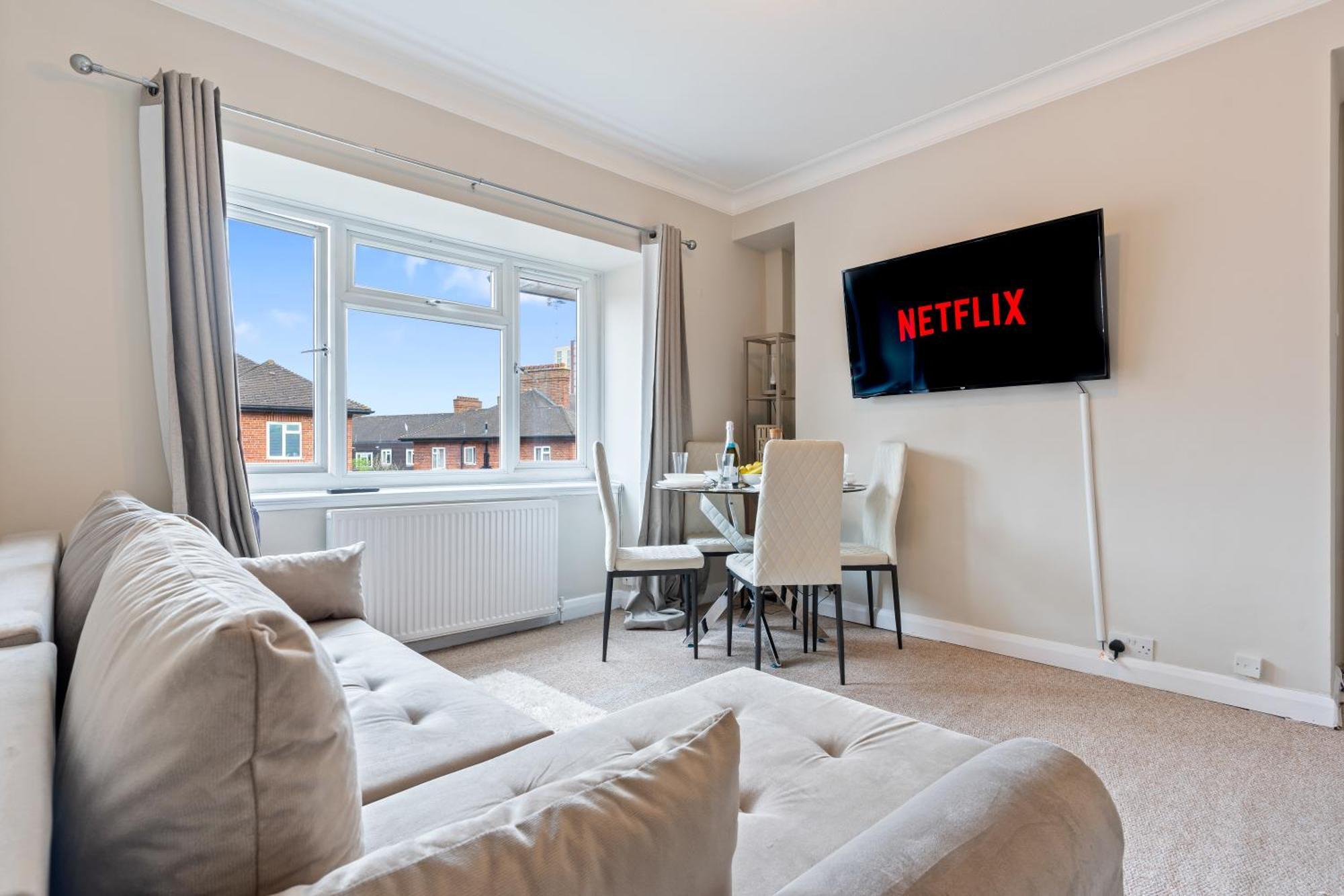 Serviced Wembley Stadium * Londen