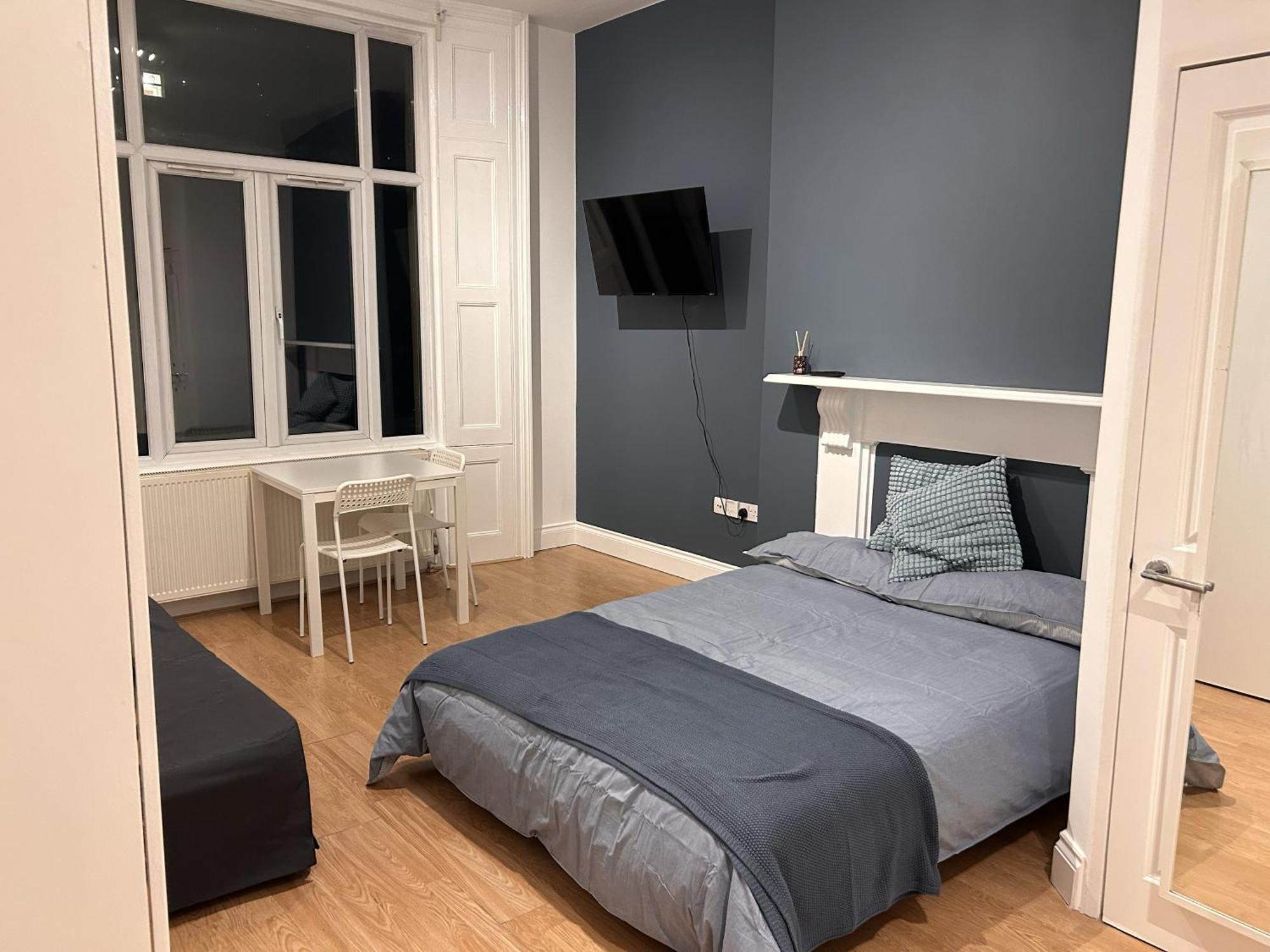 London Studio Stays *