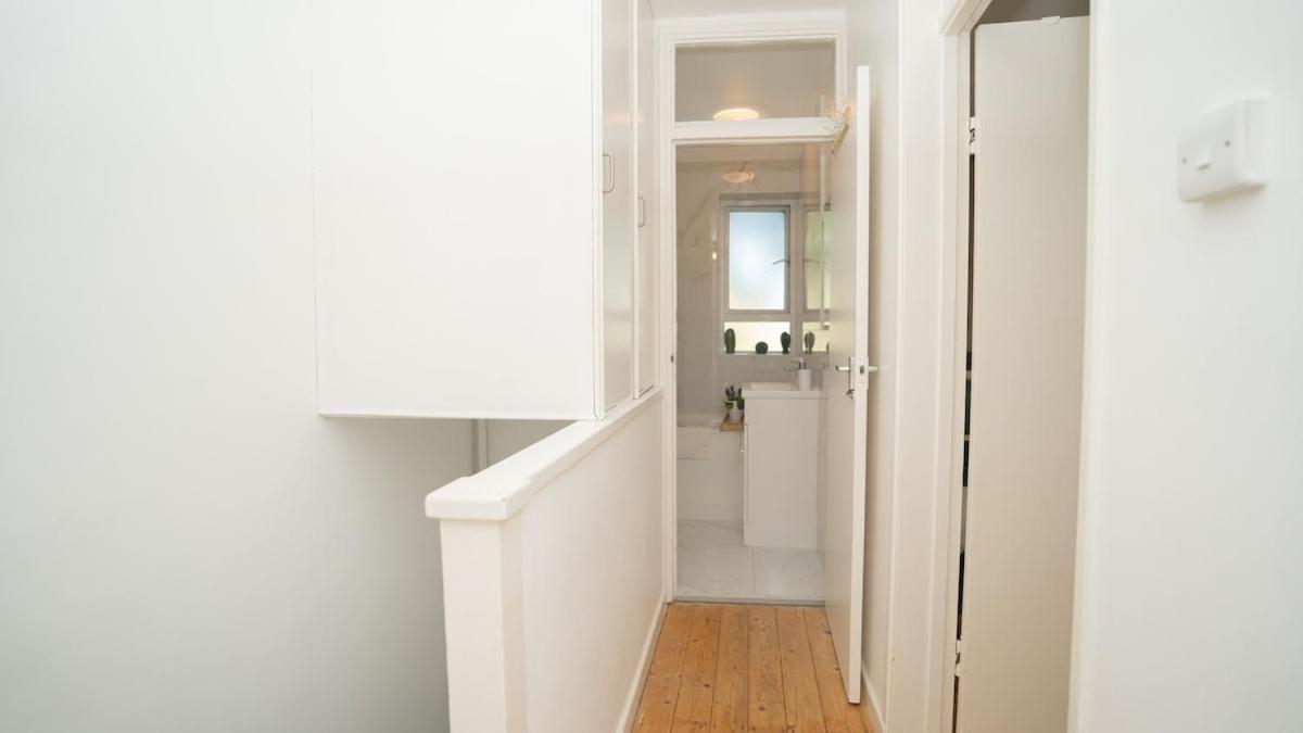 Leilighet Golden Maisonette Next To Camden Town With Private Parking London