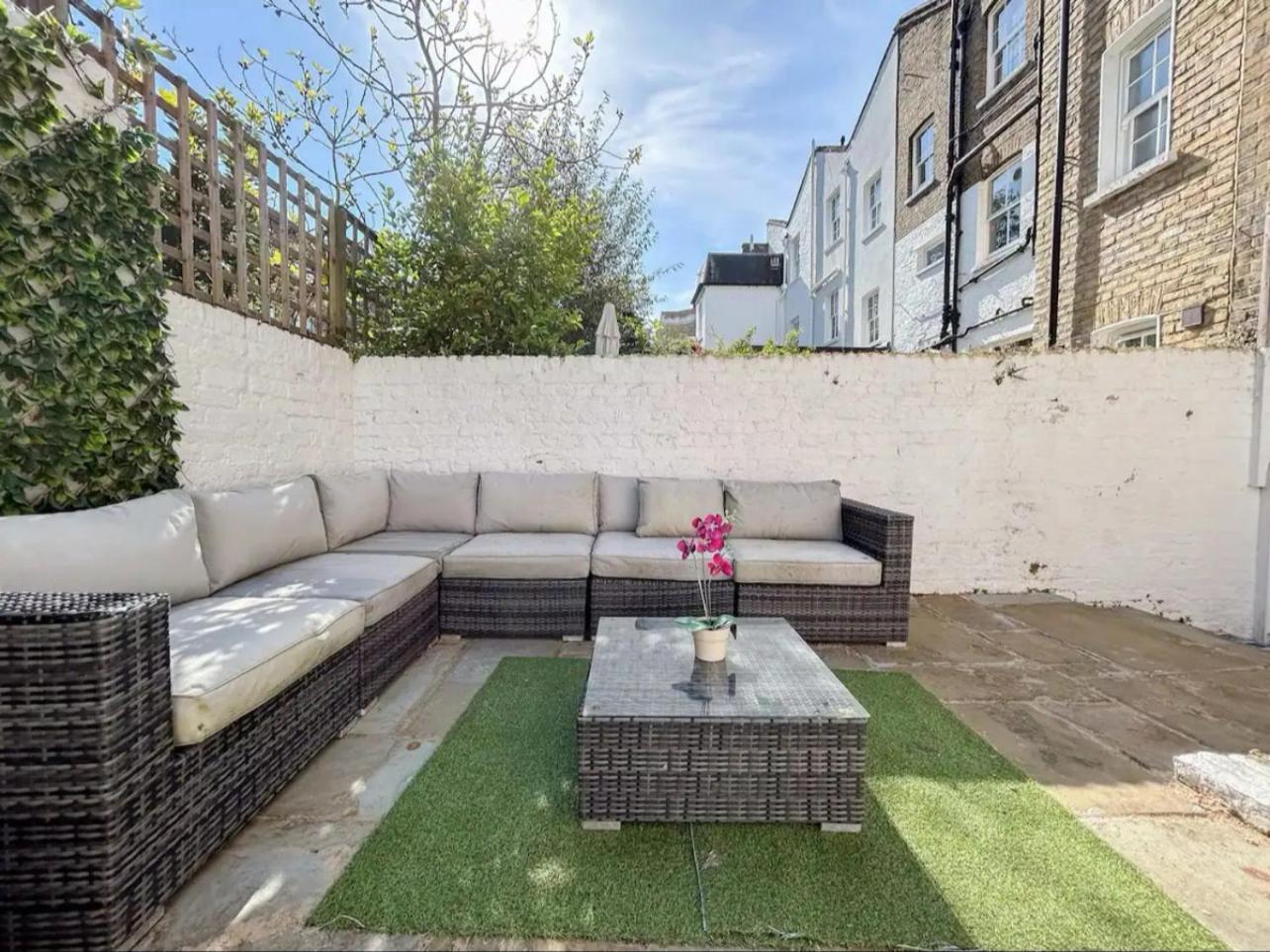 Apartment Entire 3 Bed Town House, Chelsea,