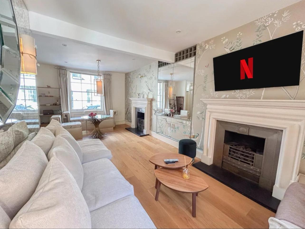 Apartment Entire 3 Bed Town House, Chelsea, London