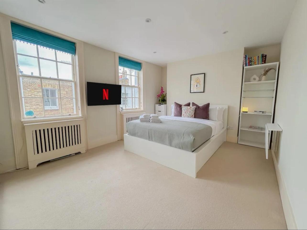 Entire 3 Bed Town House, Chelsea,
