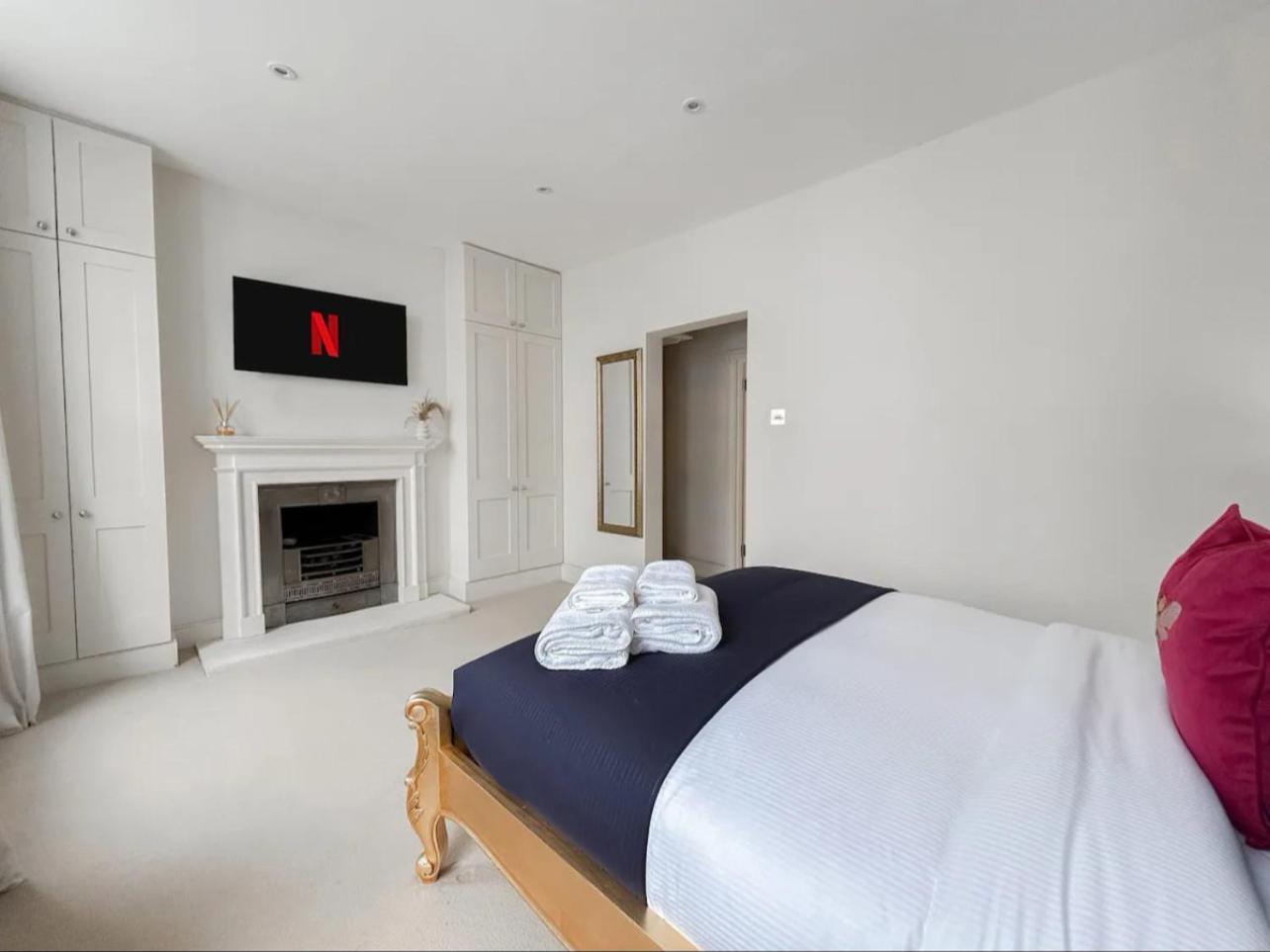 Entire 3 Bed Town House, Chelsea, * London
