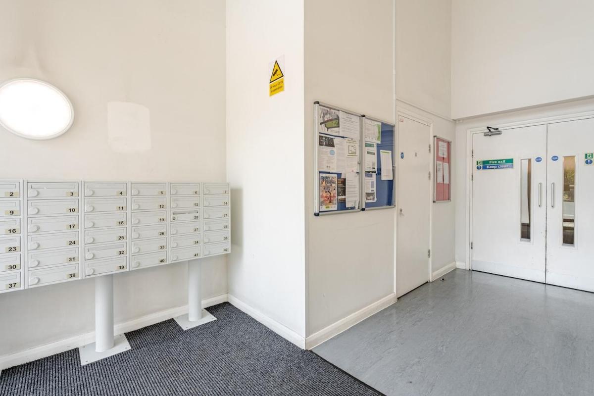 1 Bedroom In Tottenham 20 Mins To & Apartment *