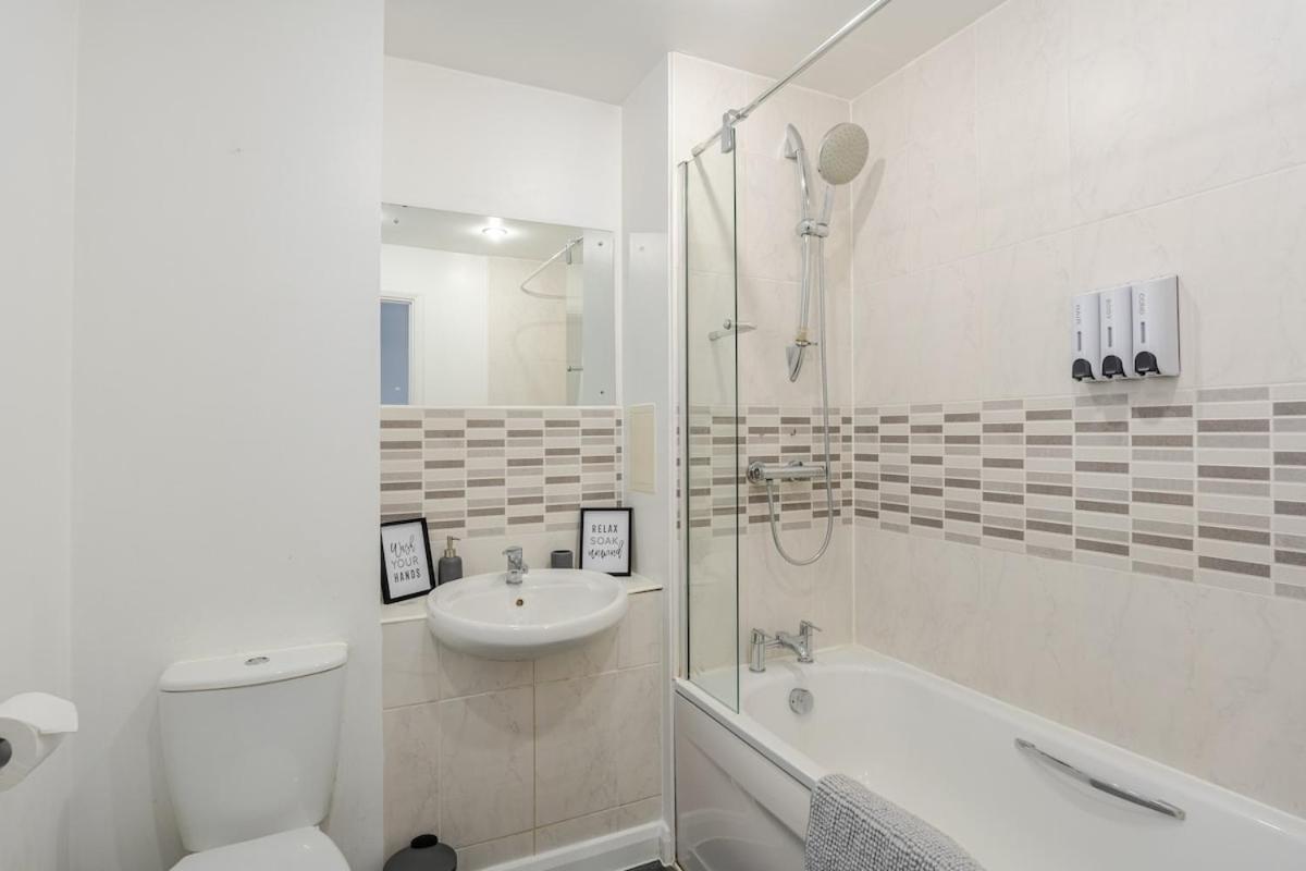 1 Bedroom In Tottenham 20 Mins To & Apartment *