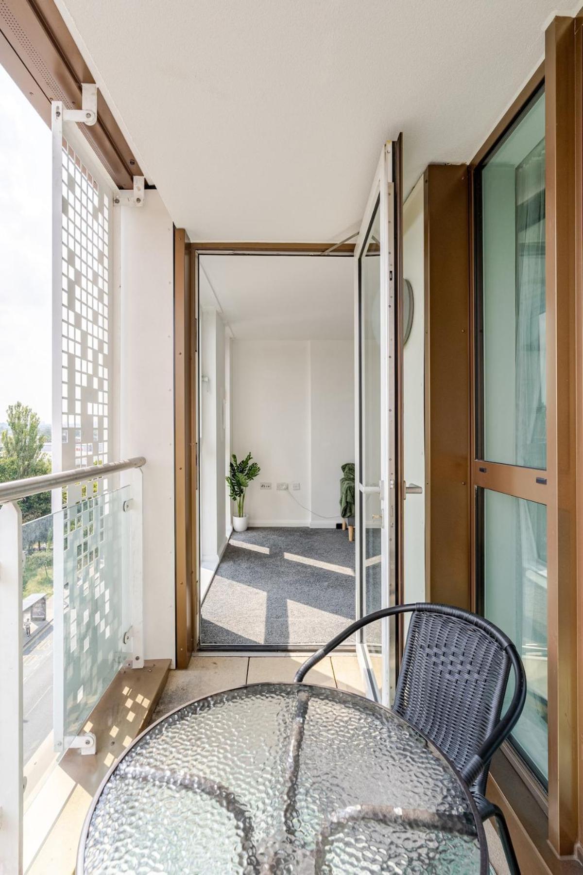 Apartment 1 Bedroom In Tottenham 20 Mins To & *