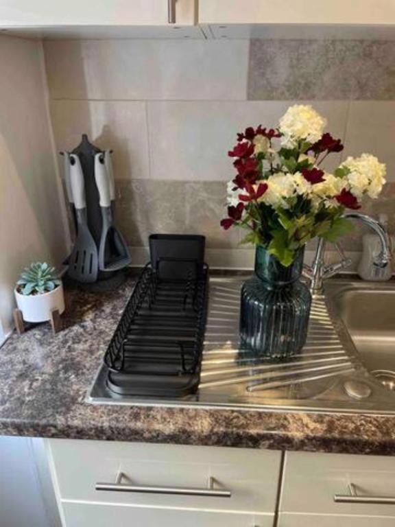 Fitzrovia Retreat Near Iconic Attractions! Apartment