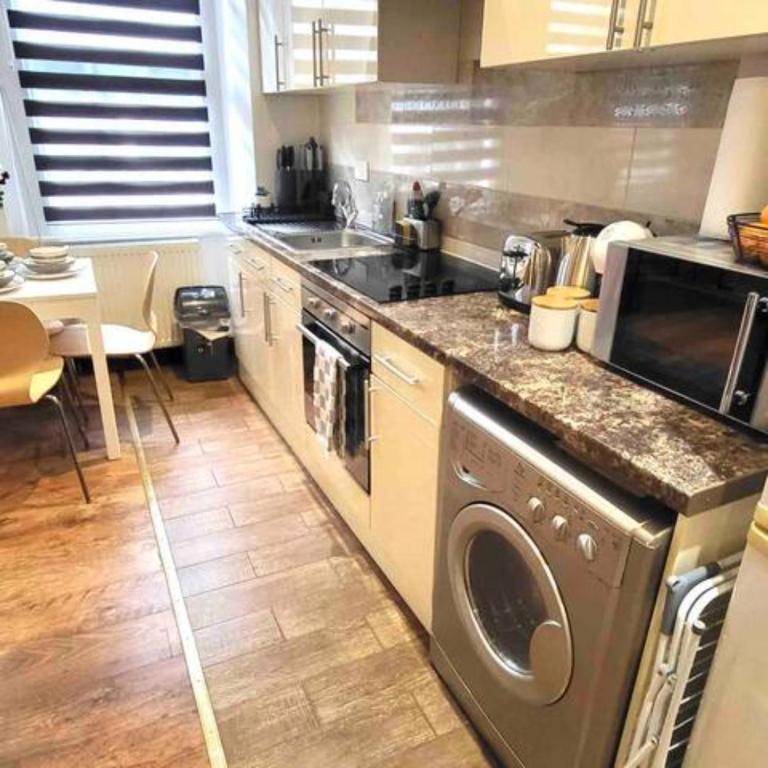 Fitzrovia Retreat Near Iconic Attractions! *
