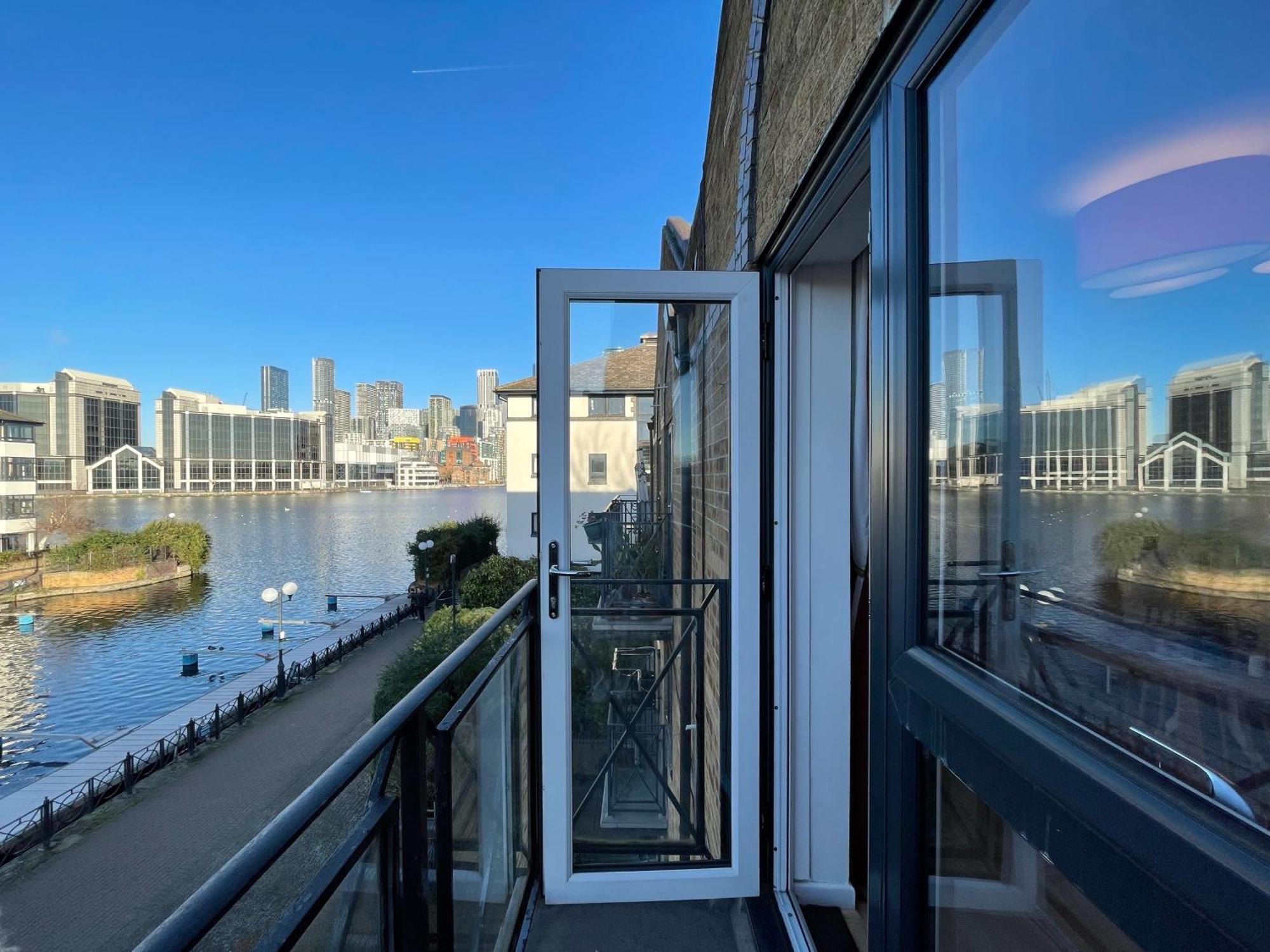 Canary Wharf Waterside Flat Londen