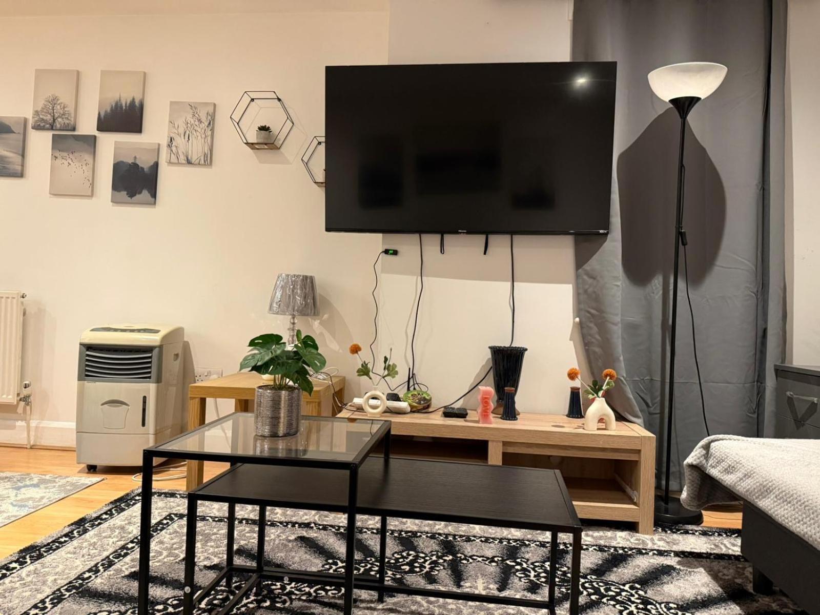 Fabulous In Kilburn Apartment