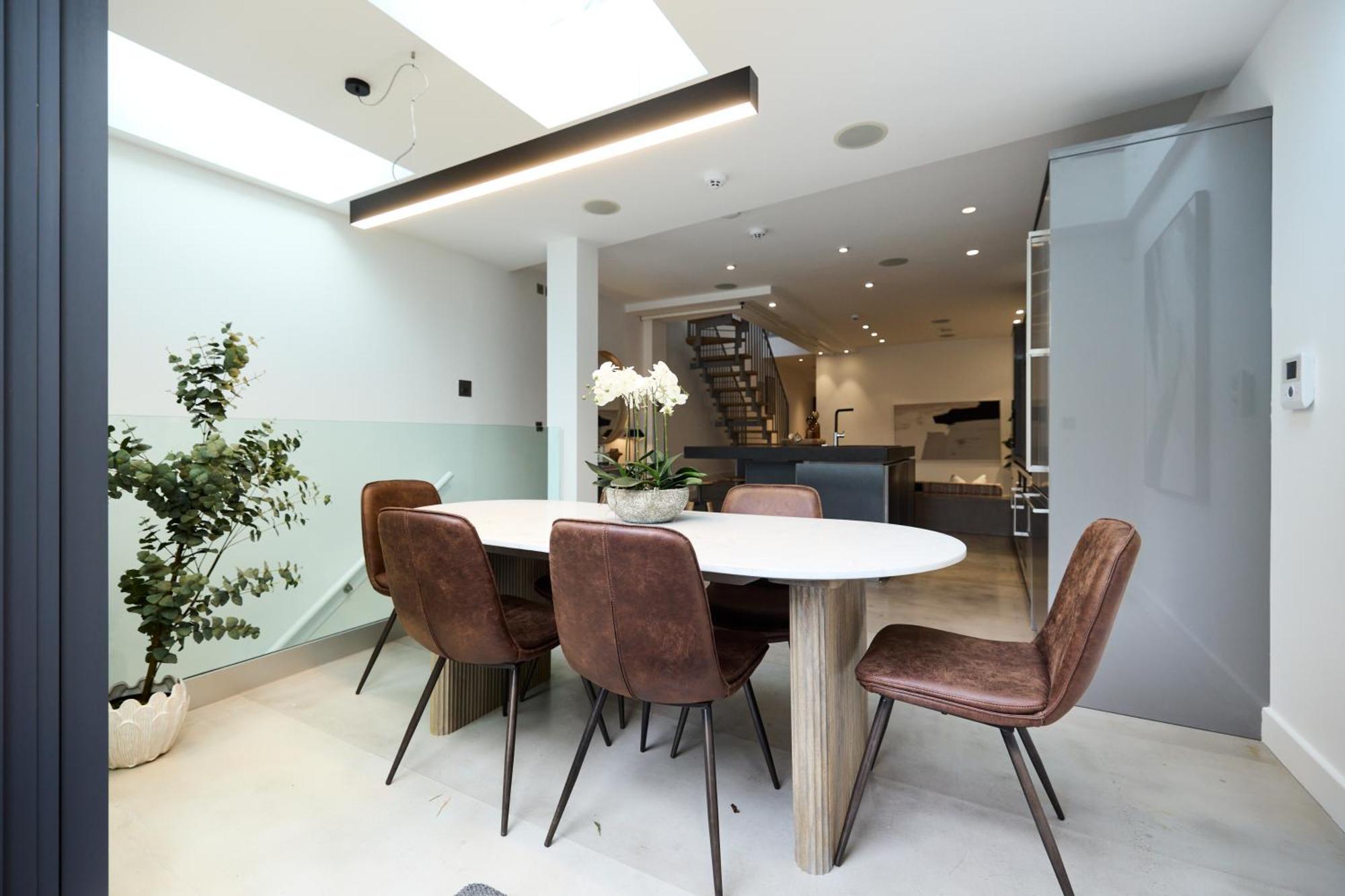 The Hamilton Gardens Hideaway - Modern 4bdr With Garden Apartment London