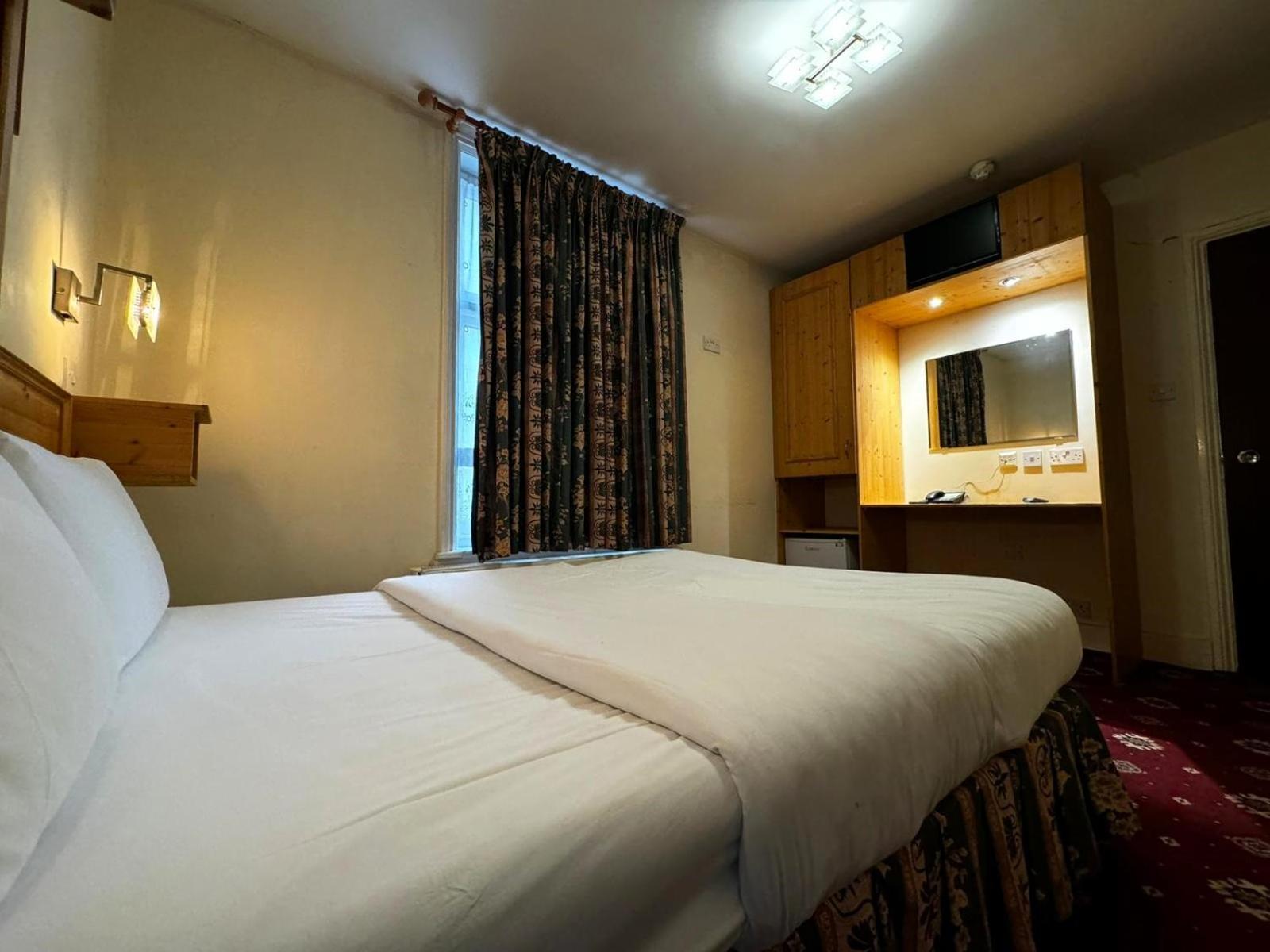 Bridge Park Inn