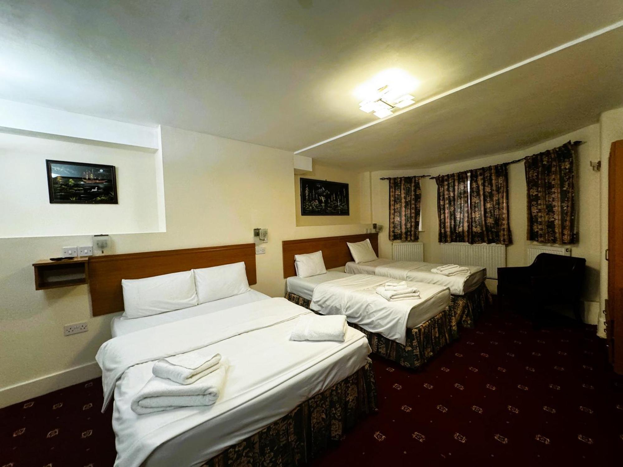 Inn Bridge Park 3*