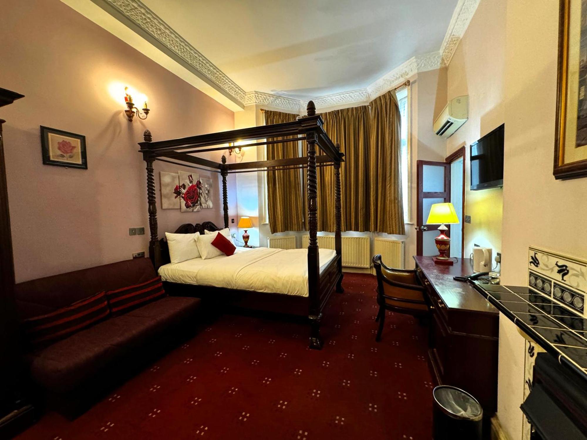 Bridge Park 3* London