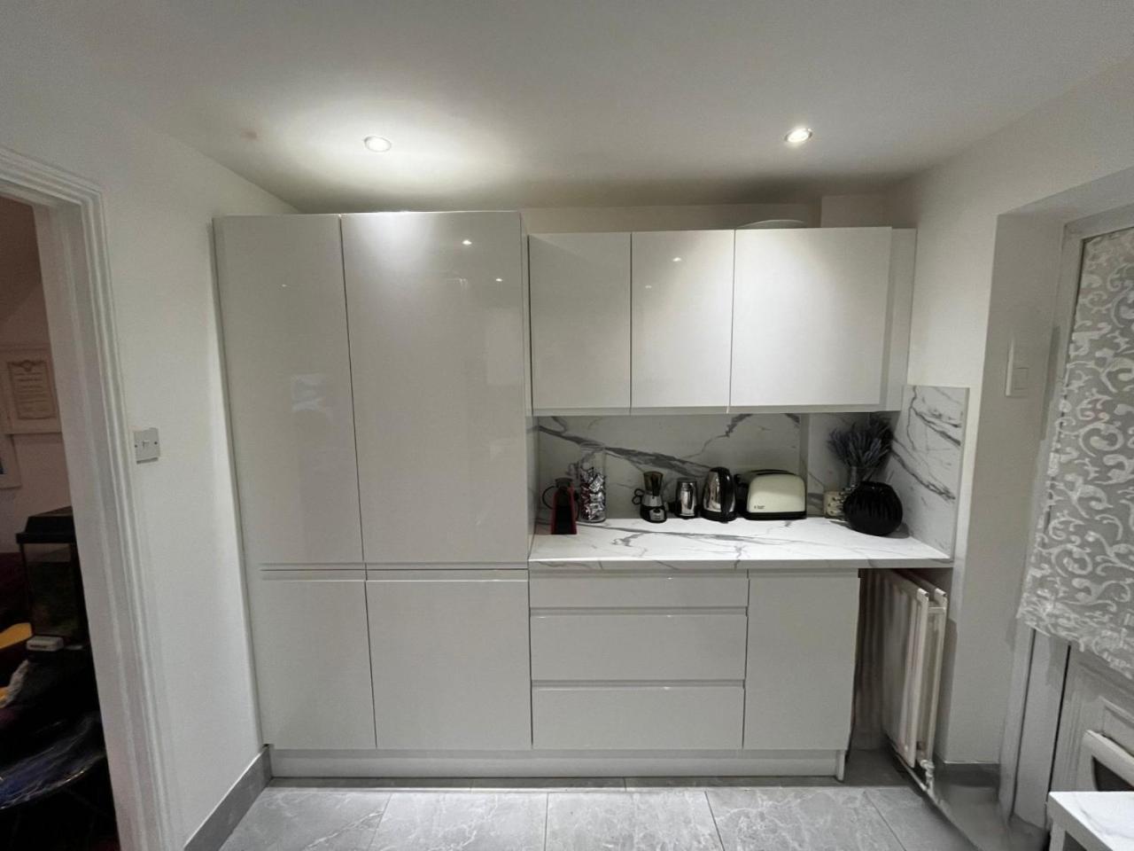 Lovely Double Bedroom In Rotherhithe *
