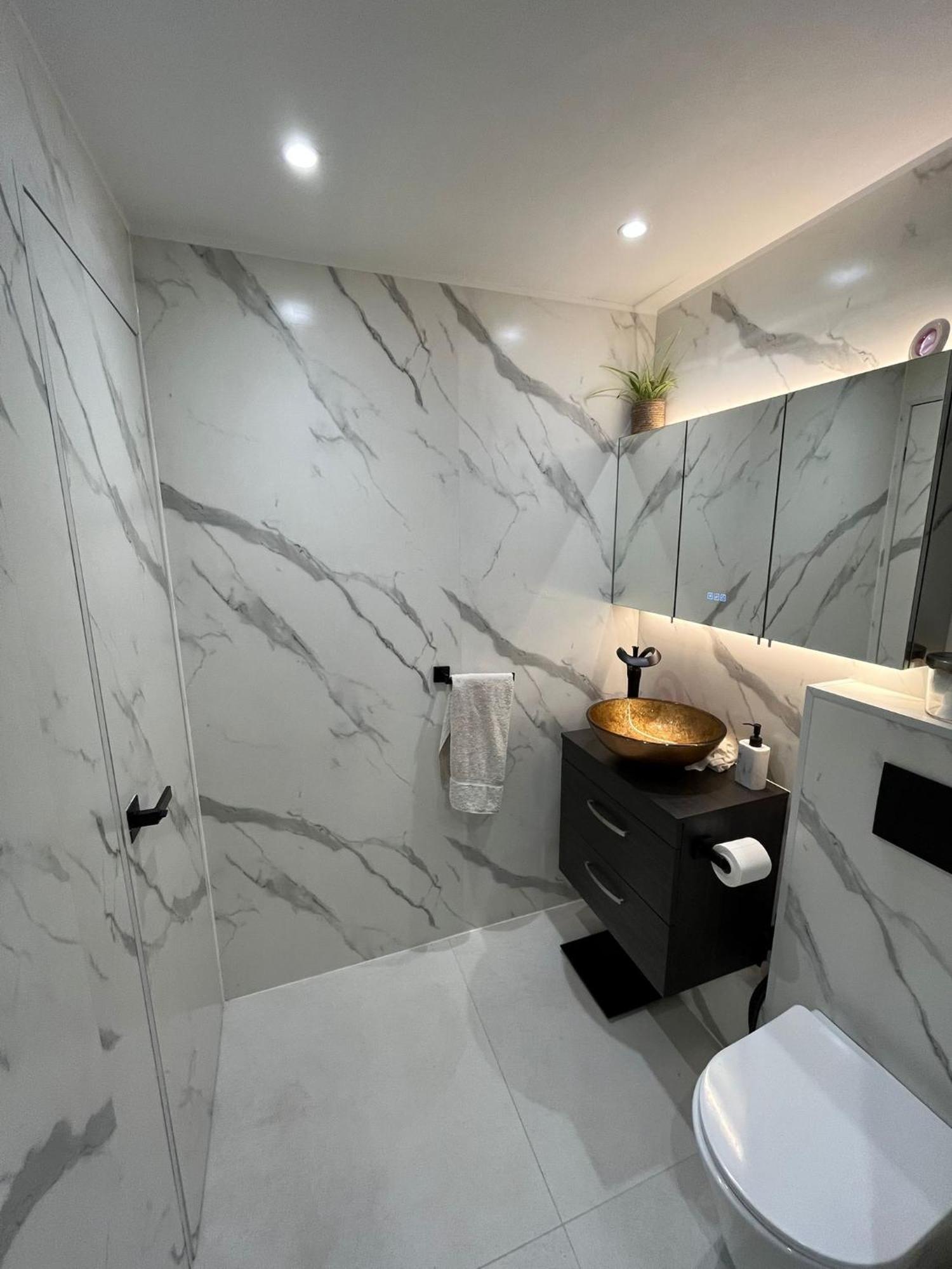 Lovely Double Bedroom In Rotherhithe