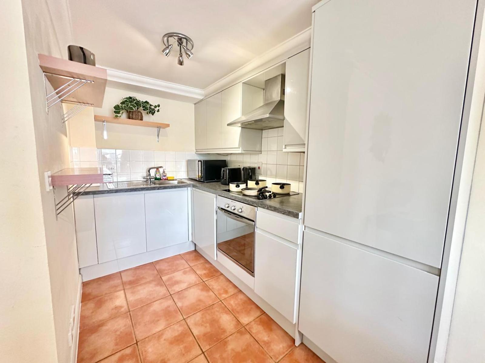 Beautiful Family Near * London