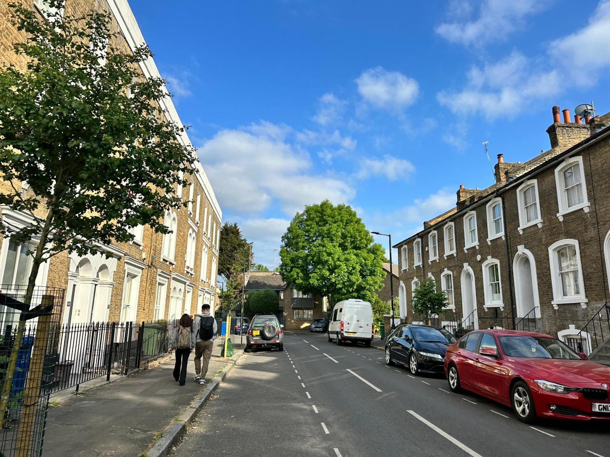 Apartment Stylish Kennington Near Tube With King Bed And Garden