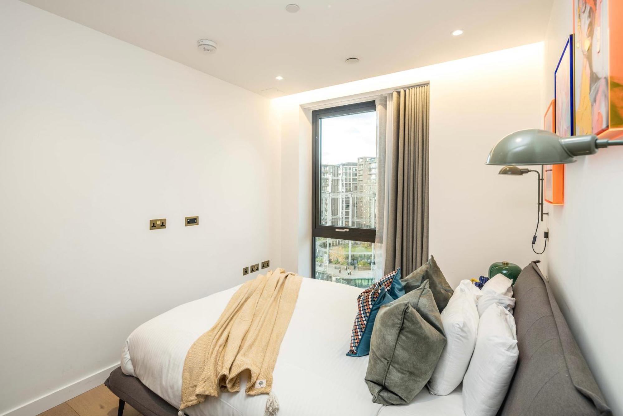 Kings Cross-new Development-super Luxury-sunset View-central London