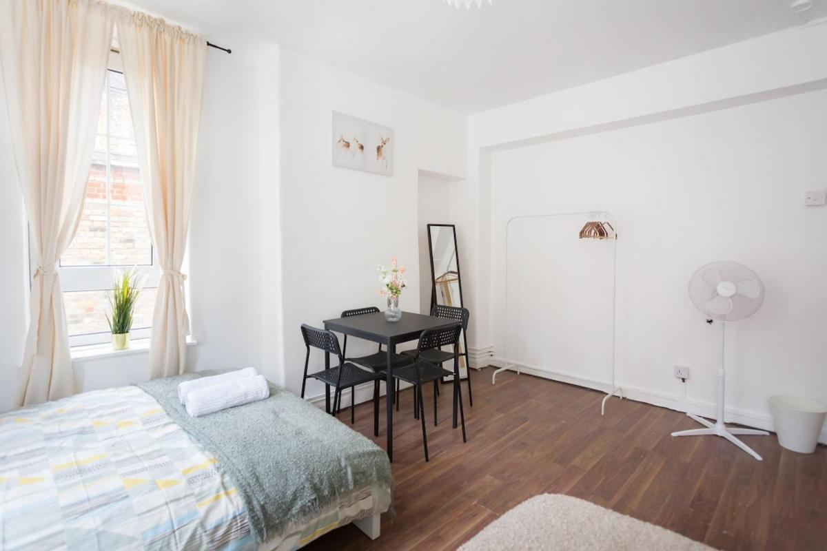 Shoreditch Near Tower Bridge Apartment London