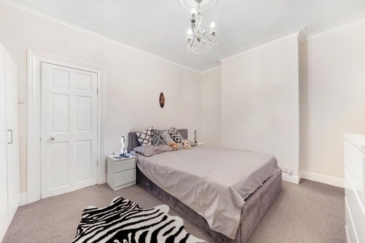 Ferienhaus House In Great Location London