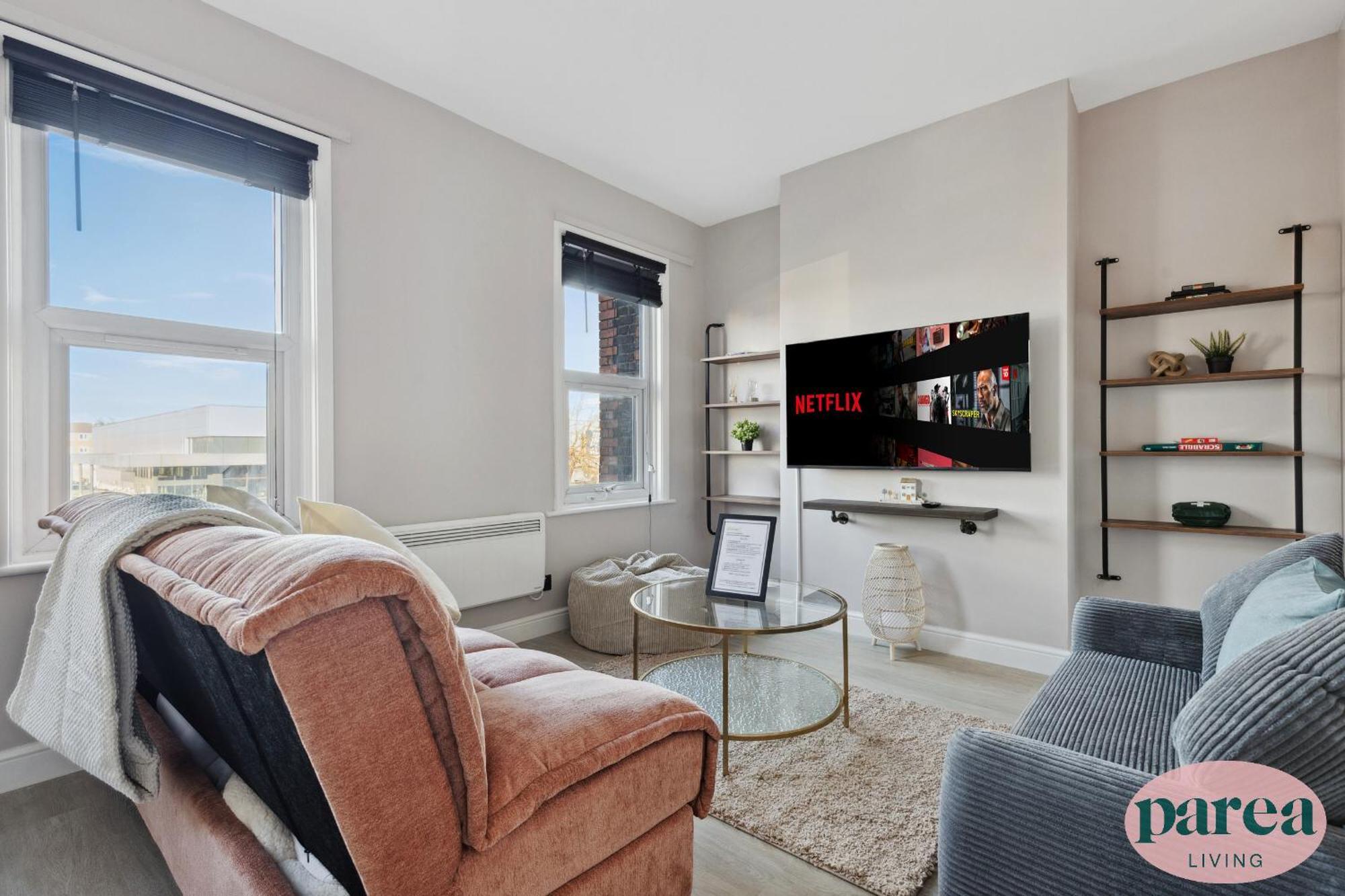 Parea Living - Charming Leyton Cozy East Retreat Londen