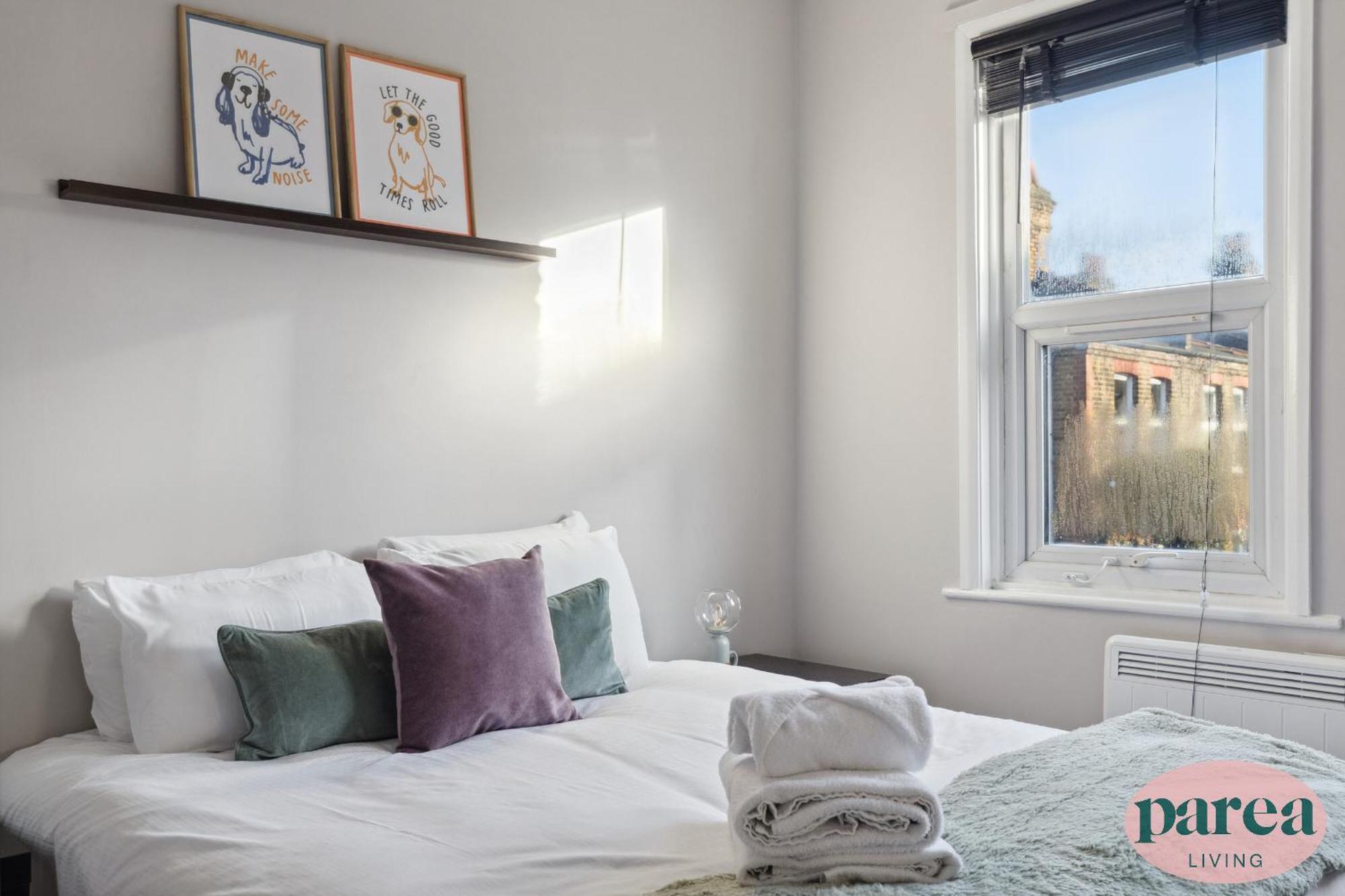 Parea Living - Charming Leyton Cozy East Retreat Londen
