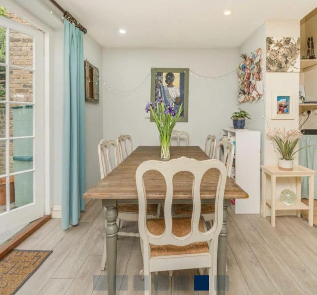 Spacious One Bedroom Flat
