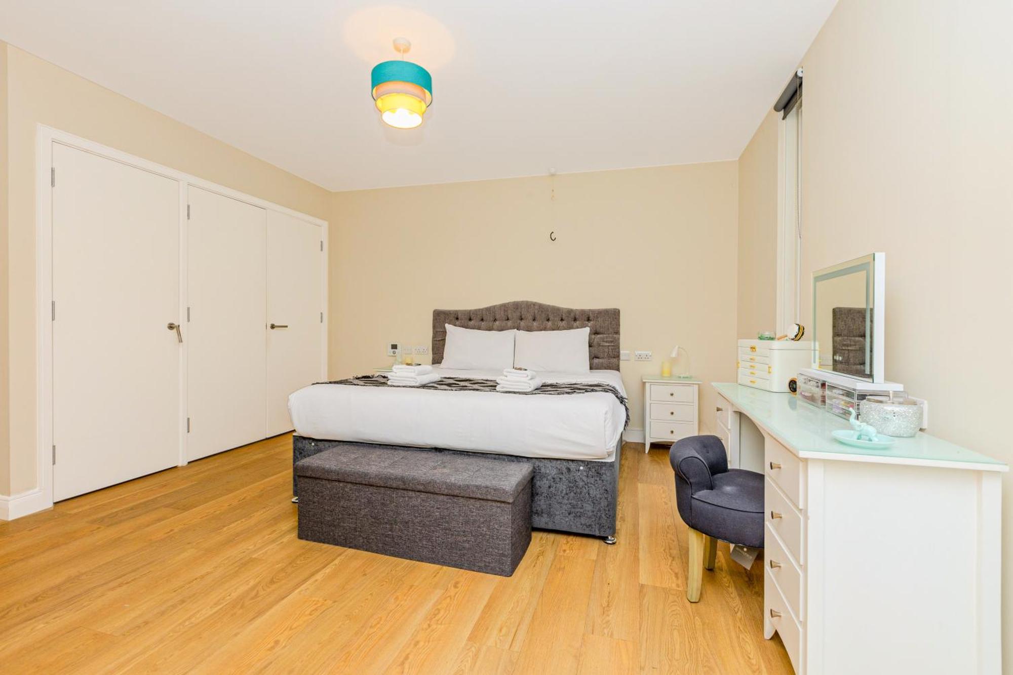 Appartement 1br Flat W Balcony, 10min Elephant&castle Londen