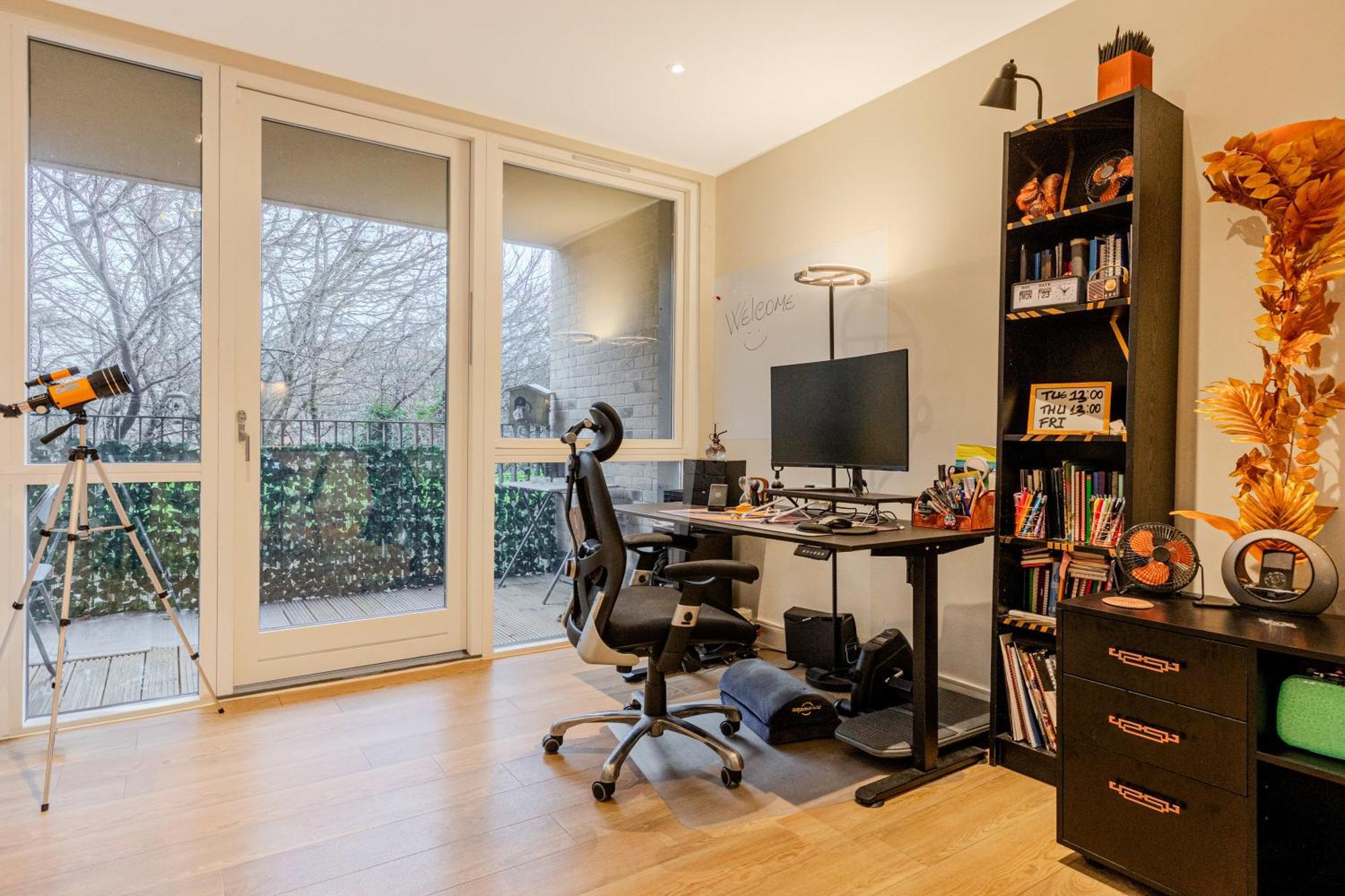 1br Flat W Balcony, 10min Elephant&castle * Londen