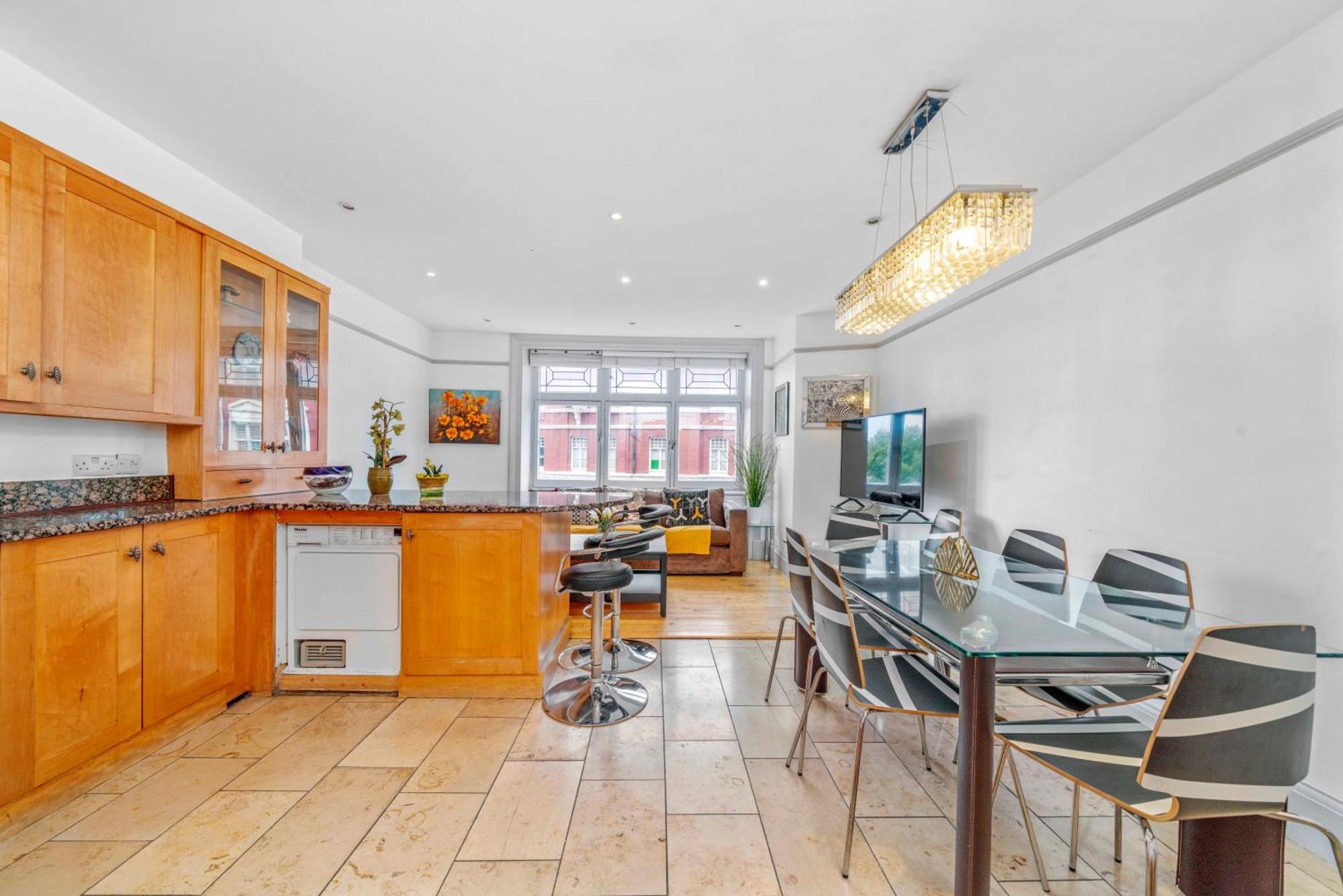 Leilighet Brilliant 6 Bed Flat In London