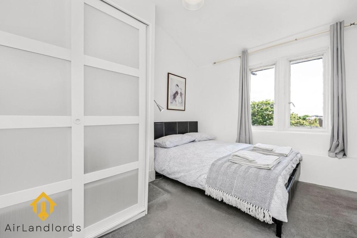 Exclusive 2 Bedroom Flat Near In Shepherds Bush Apartment *