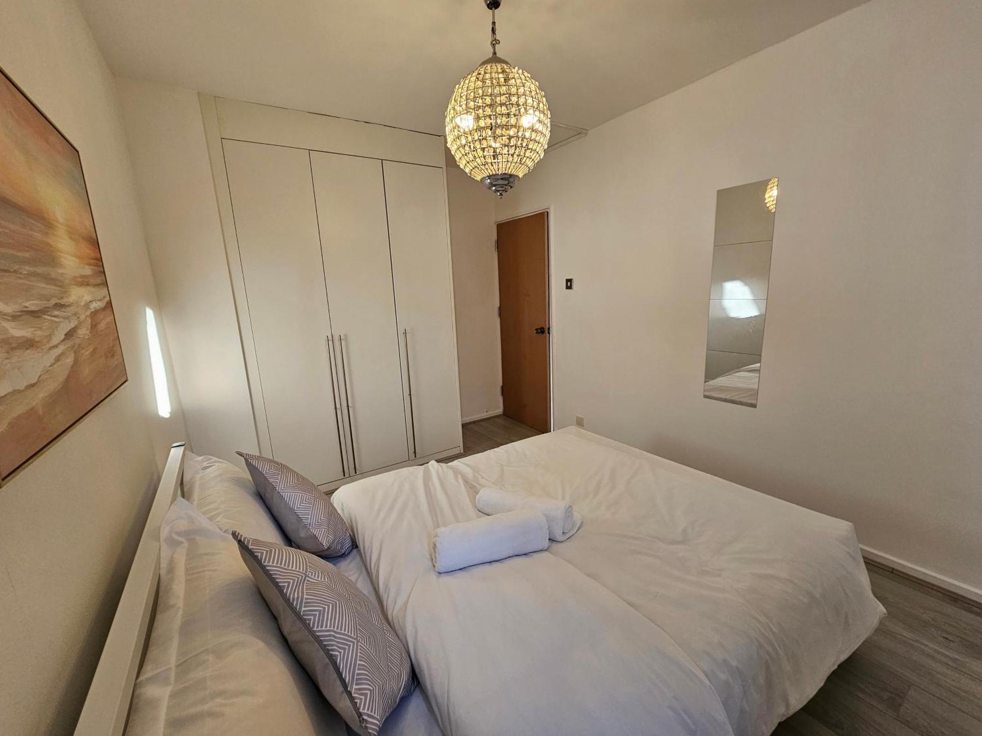 Guest house E1 *