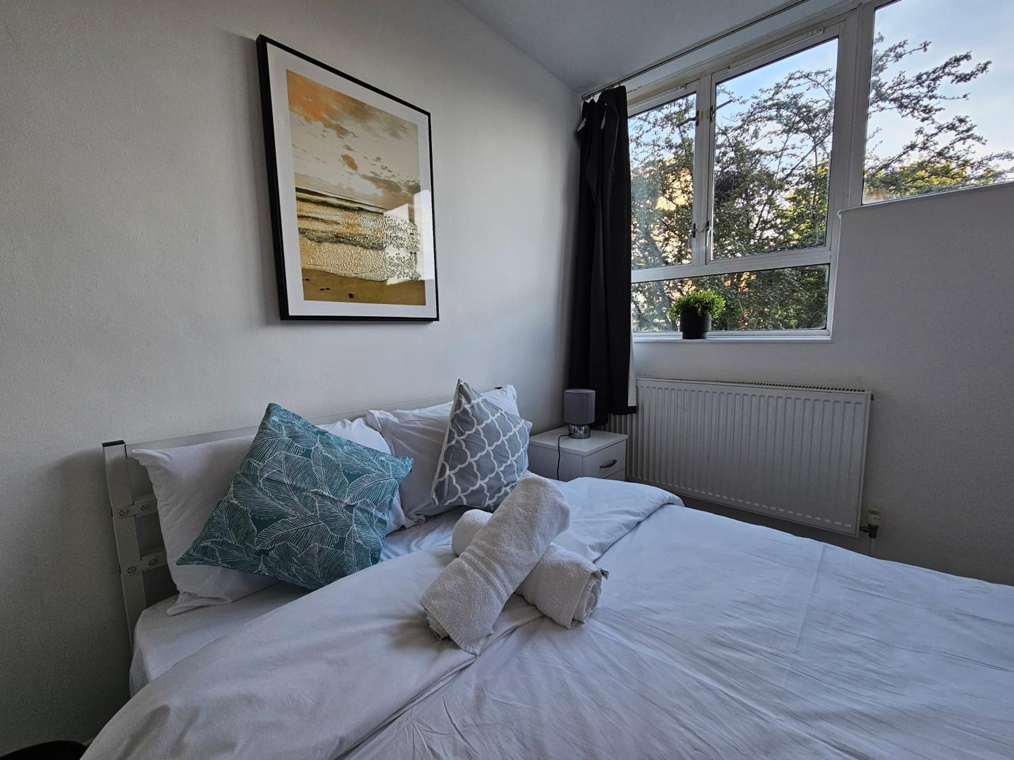 E1 Guest house London