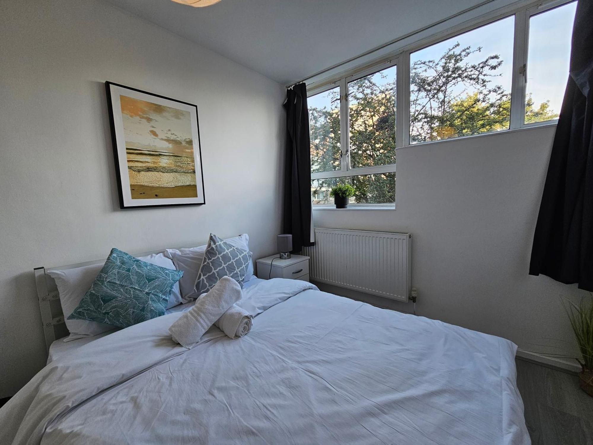 Guest house E1 London