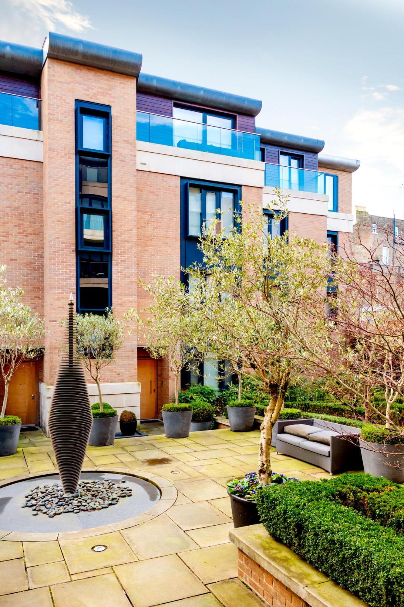 Arcore Premium Primrose Hill