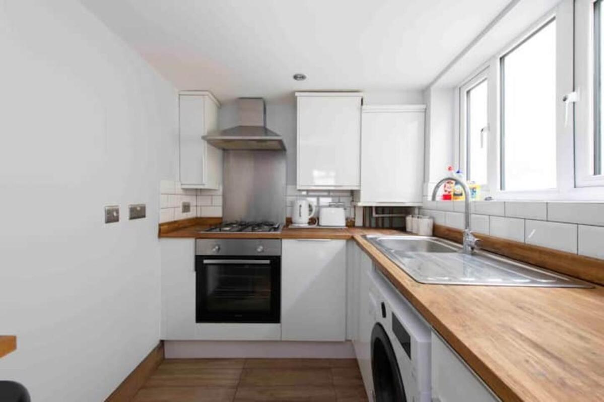 Apartment 2 Bed House In Woolwich