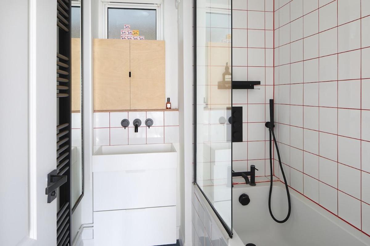 Central London Apartment * London